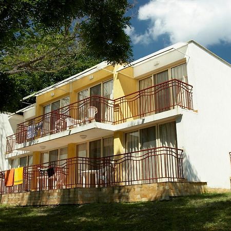 Villas Magnolia Albena Exterior photo