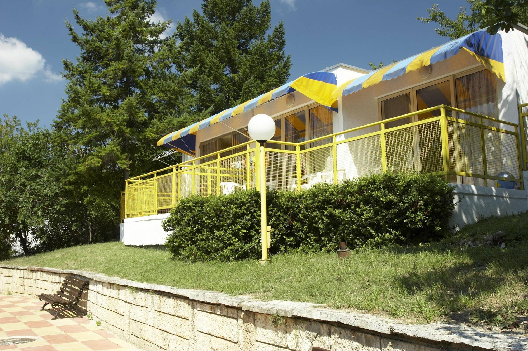 Villas Magnolia Albena Exterior photo